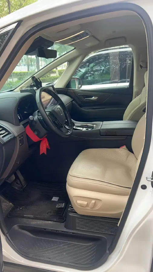 2024 Toyota Vellfire 2.5L 190HP L4 E-CVT Hybrid,autocango,china used car exporter,china ev exporter,chinese used car exporter,chinese used ev exporter