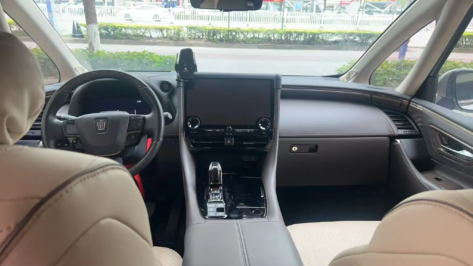 2024 Toyota Vellfire 2.5L 190HP L4 E-CVT Hybrid,autocango,china used car exporter,china ev exporter,chinese used car exporter,chinese used ev exporter