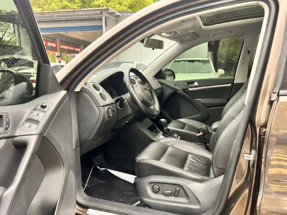 2017 Haval H9 2.0T 190HP L4 8AT,autocango,china used car exporter,china ev exporter,chinese used car exporter,chinese used ev exporter