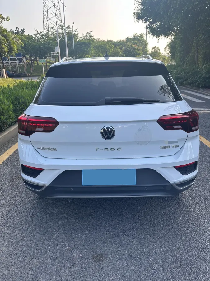 2022 Volkswagen T-Roc 1.4T 150HP L4 7DCT,autocango,china used car exporter,china ev exporter,chinese used car exporter,chinese used ev exporter