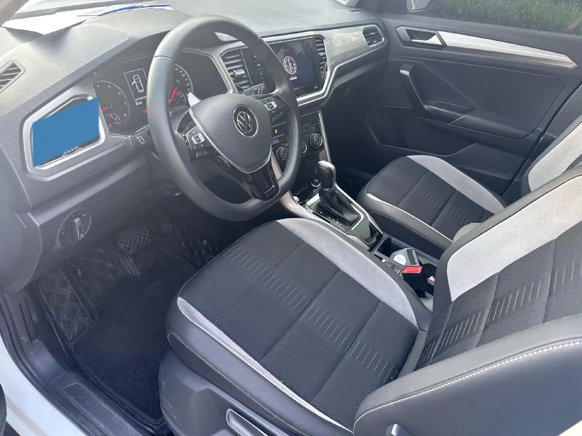 2022 Volkswagen T-Roc 1.4T 150HP L4 7DCT,autocango,china used car exporter,china ev exporter,chinese used car exporter,chinese used ev exporter