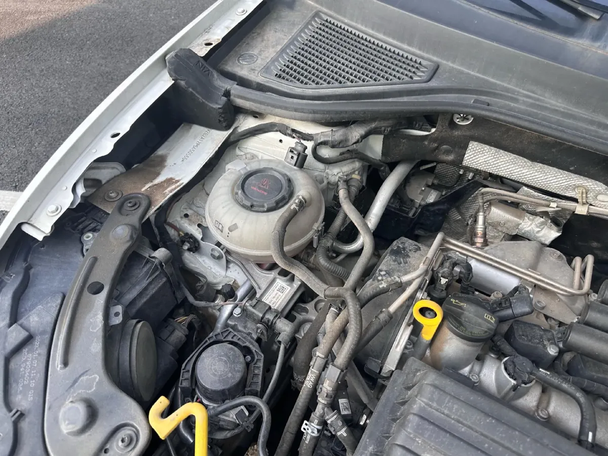 2022 Volkswagen T-Roc 1.4T 150HP L4 7DCT,autocango,china used car exporter,china ev exporter,chinese used car exporter,chinese used ev exporter