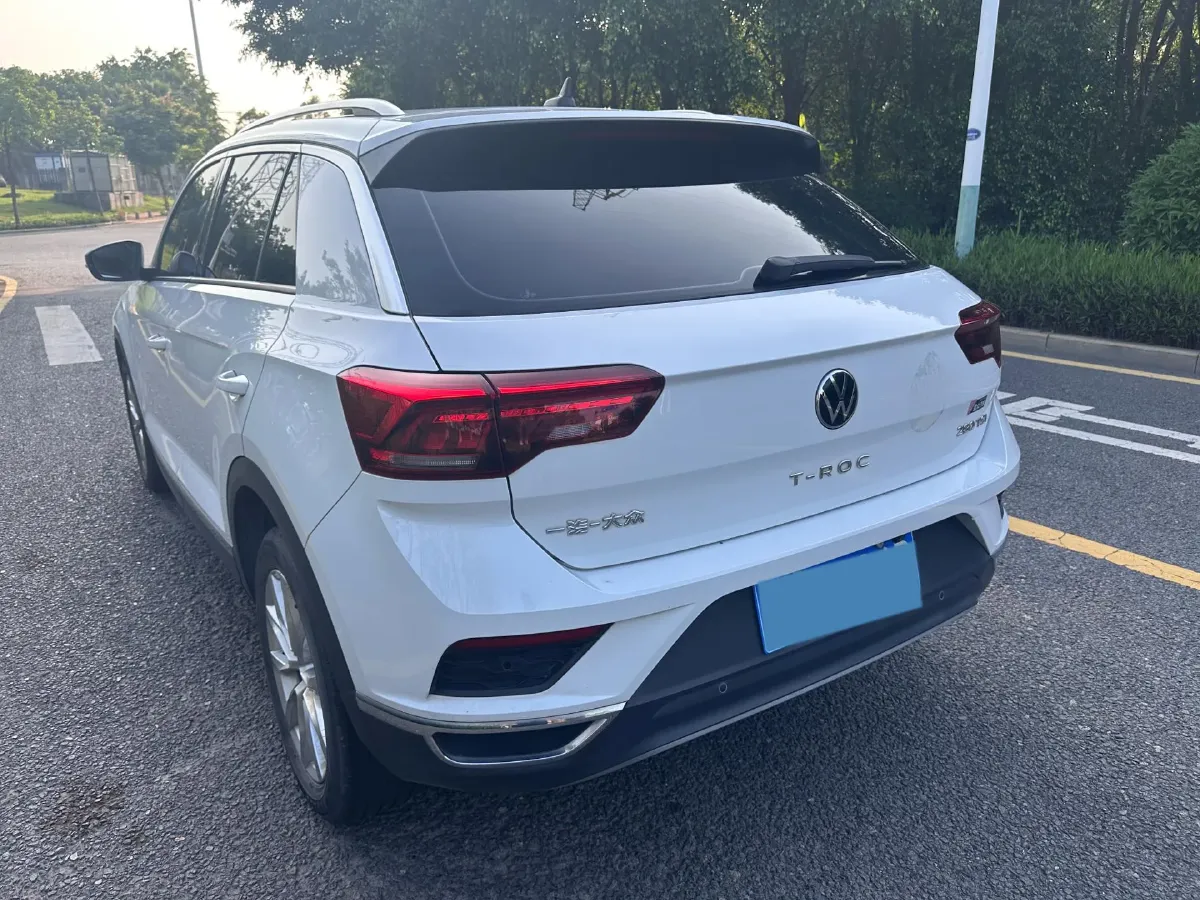 2022 Volkswagen T-Roc 1.4T 150HP L4 7DCT,autocango,china used car exporter,china ev exporter,chinese used car exporter,chinese used ev exporter