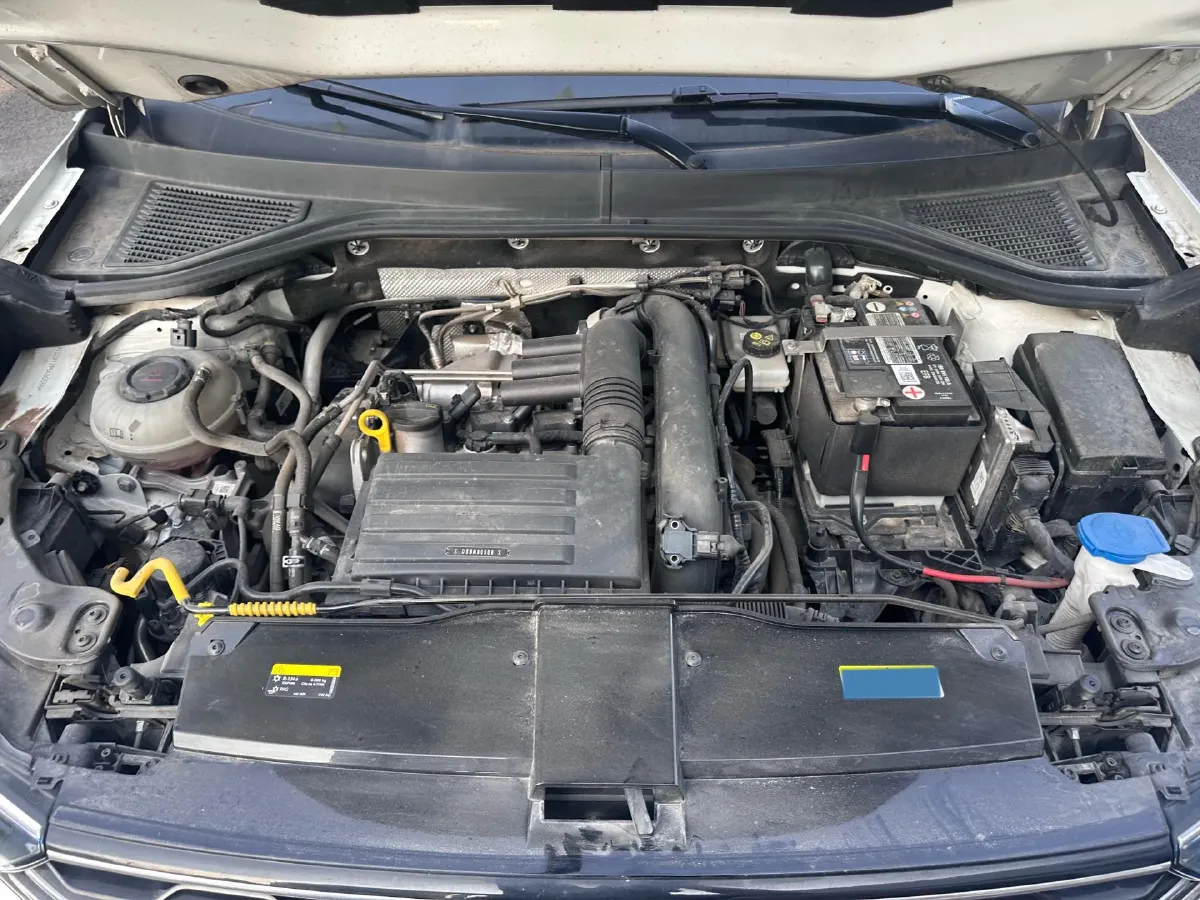 2022 Volkswagen T-Roc 1.4T 150HP L4 7DCT,autocango,china used car exporter,china ev exporter,chinese used car exporter,chinese used ev exporter