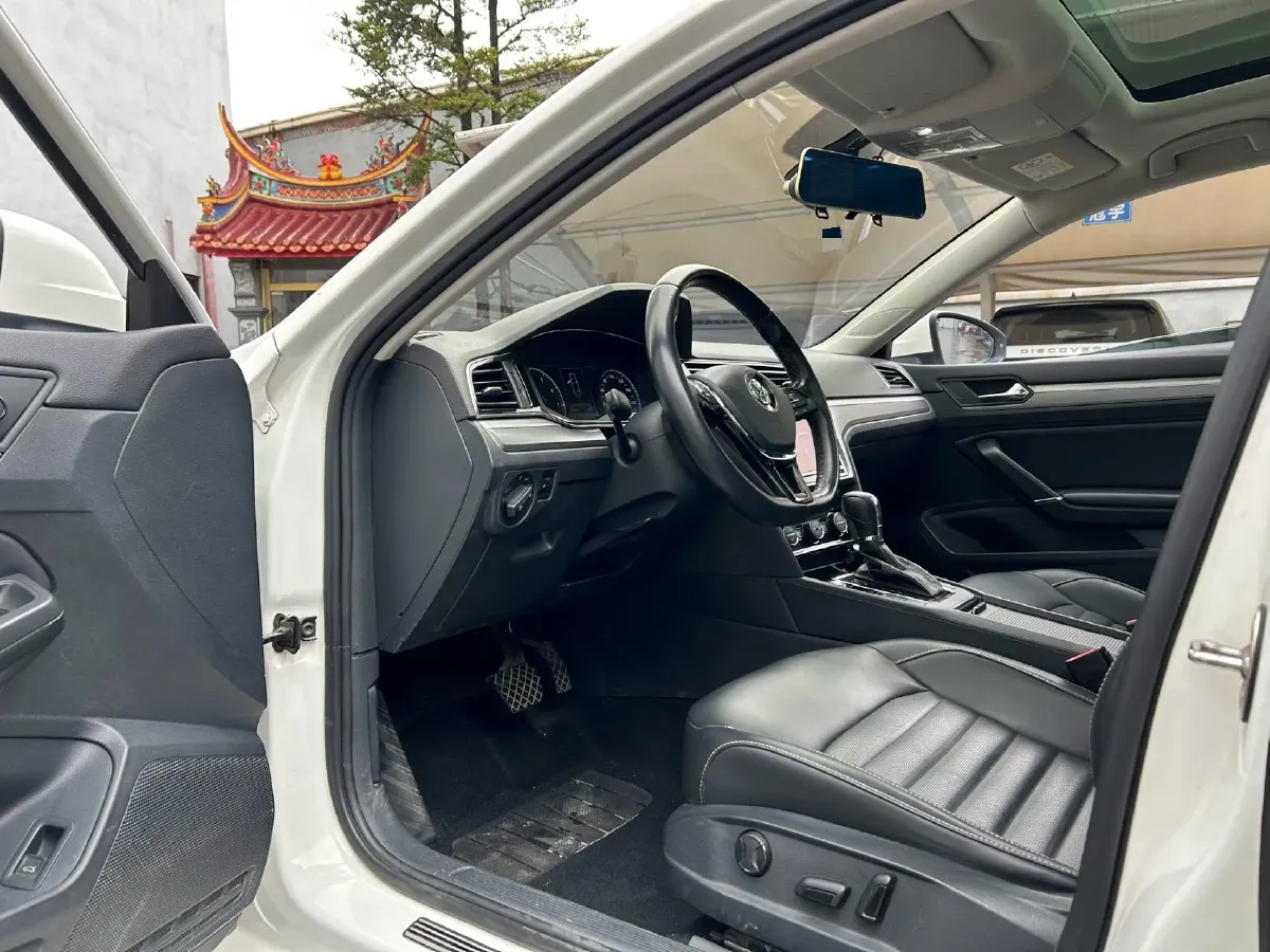 2019 Volkswagen Passat 1.4T 150HP L4 7DCT,autocango,china used car exporter,china ev exporter,chinese used car exporter,chinese used ev exporter