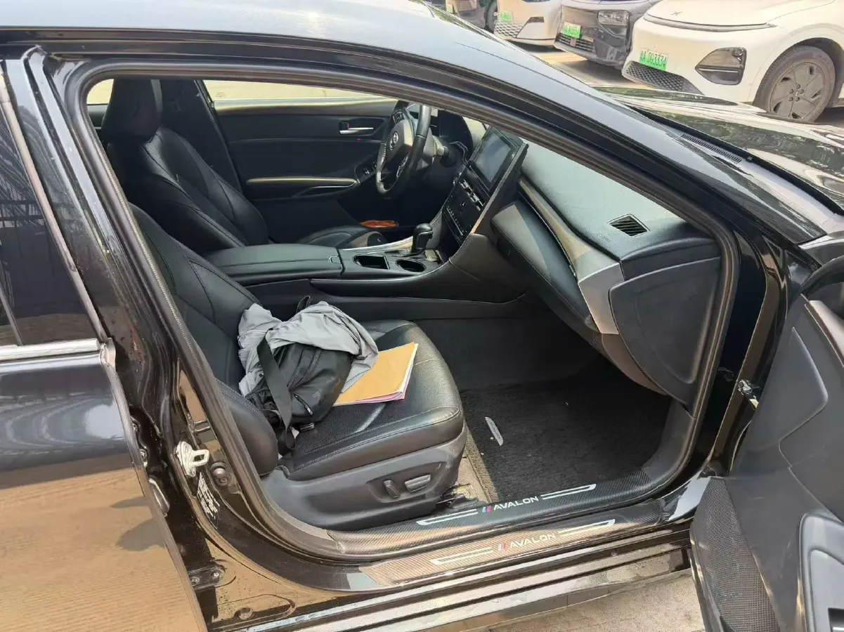 2024 Toyota Avalon 2.0L 173HP L4 CVT,autocango,china used car exporter,china ev exporter,chinese used car exporter,chinese used ev exporter
