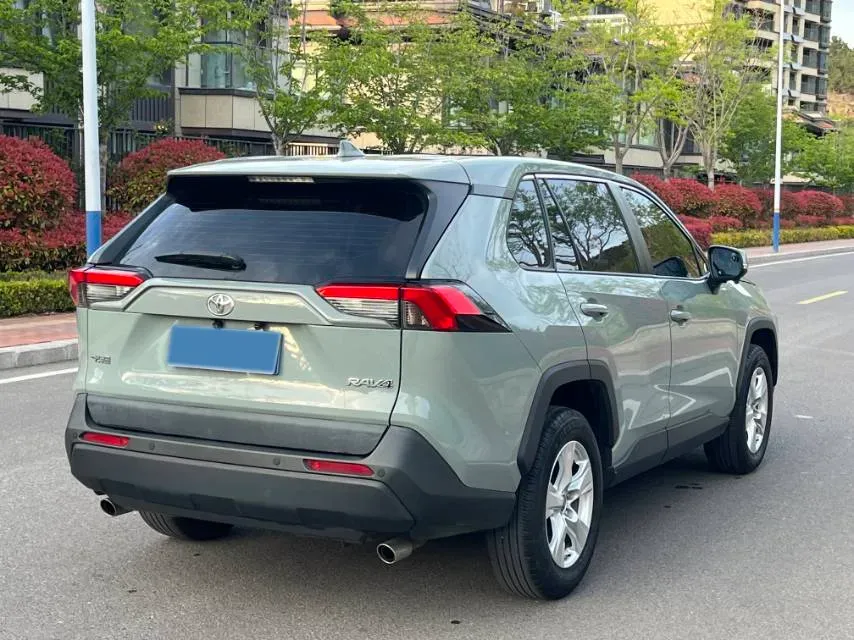 2020 Toyota RAV4 2.0L 171HP L4 CVT,autocango,china used car exporter,china ev exporter,chinese used car exporter,chinese used ev exporter