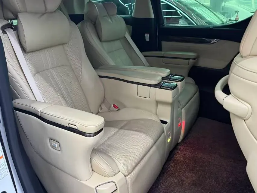 2019 Toyota Vellfire 2.5L 117HP L4 E-CVT Hybrid,autocango,china used car exporter,china ev exporter,chinese used car exporter,chinese used ev exporter