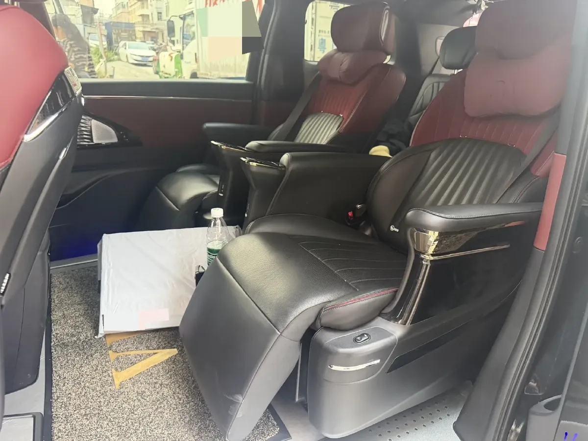 2024 GAC Trumpchi M8 2.0T 252HP L4 8AT,autocango,china used car exporter,china ev exporter,chinese used car exporter,chinese used ev exporter