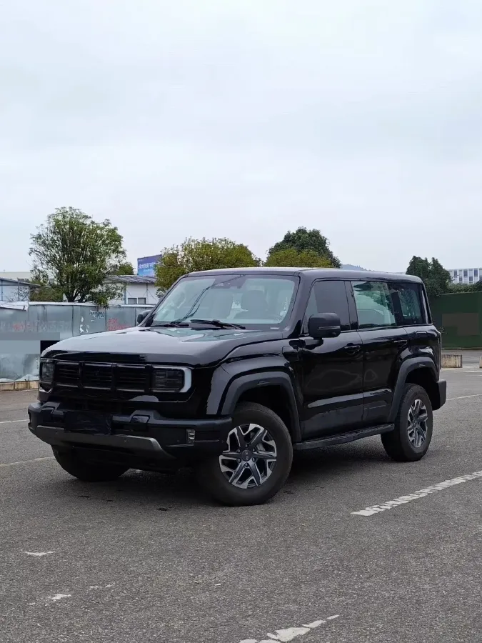 2023 Beijing BJ40 2.0T 224HP L4 8AT,autocango,china used car exporter,china ev exporter,chinese used car exporter,chinese used ev exporter