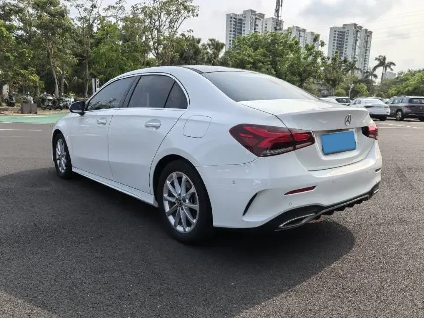 2022 Mercedes-Benz A Class 1.3T 163HP L4 7DCT,autocango,china used car exporter,china ev exporter,chinese used car exporter,chinese used ev exporter