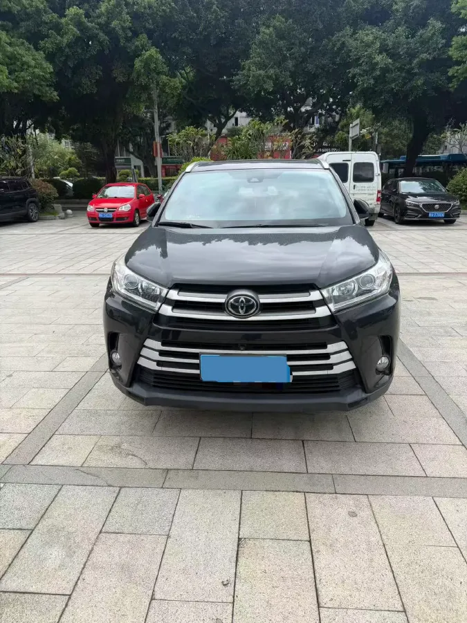 2021 Toyota Highlander 2.0T 220HP L4 6AT,autocango,china used car exporter,china ev exporter,chinese used car exporter,chinese used ev exporter