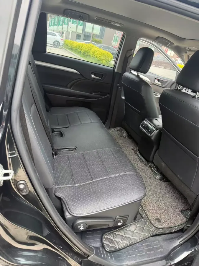 2021 Toyota Highlander 2.0T 220HP L4 6AT,autocango,china used car exporter,china ev exporter,chinese used car exporter,chinese used ev exporter