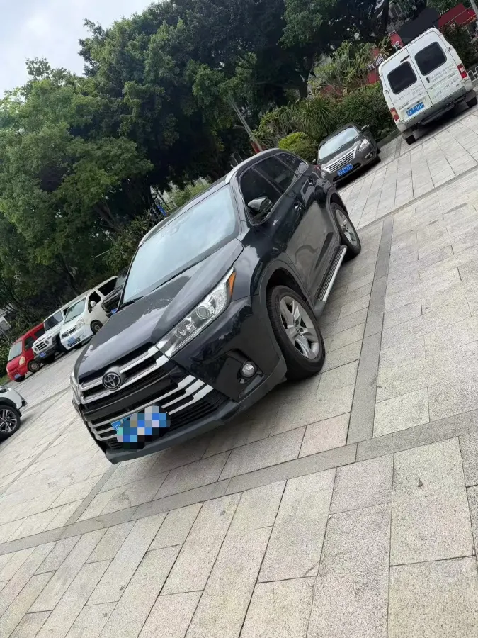 2021 Toyota Highlander 2.0T 220HP L4 6AT,autocango,china used car exporter,china ev exporter,chinese used car exporter,chinese used ev exporter