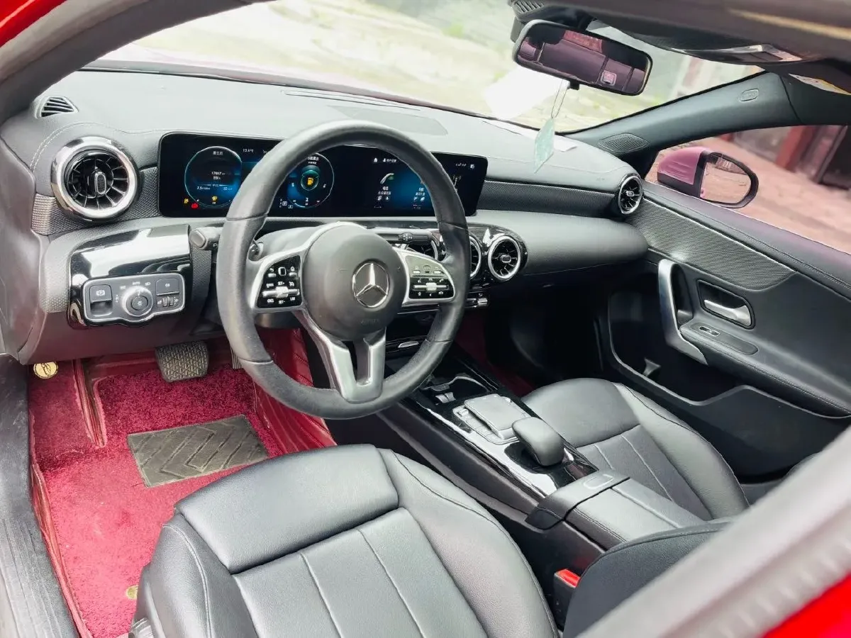 2022 Mercedes-Benz A Class 1.3T 136HP L4 7DCT,autocango,china used car exporter,china ev exporter,chinese used car exporter,chinese used ev exporter