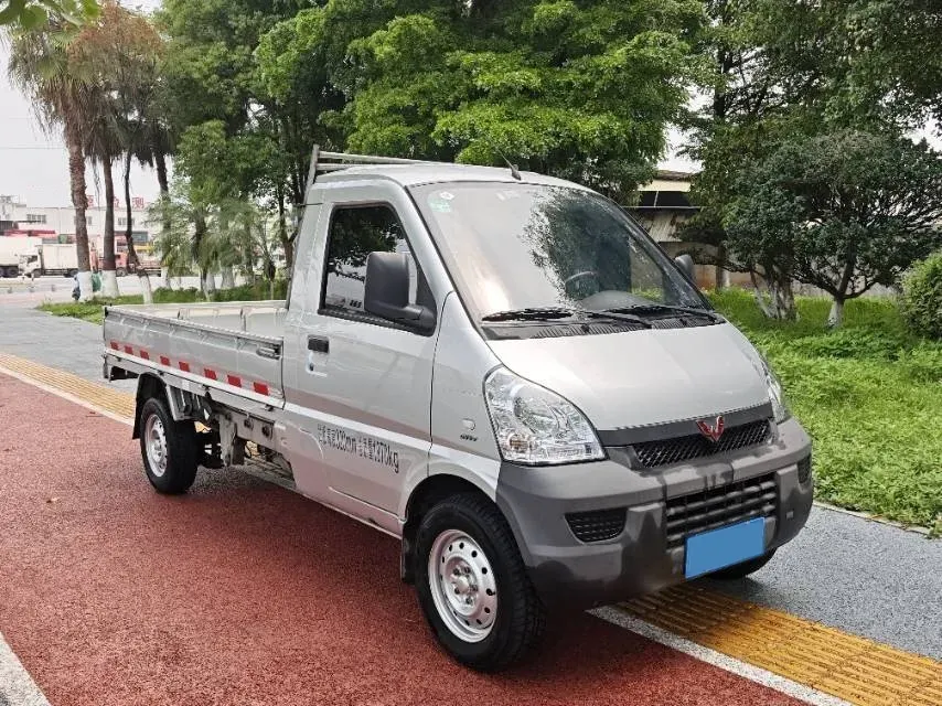 2021 WuLing RongGuang Mini Truck 1.5L 99HP L4 5MT,autocango,china used car exporter,china ev exporter,chinese used car exporter,chinese used ev exporter