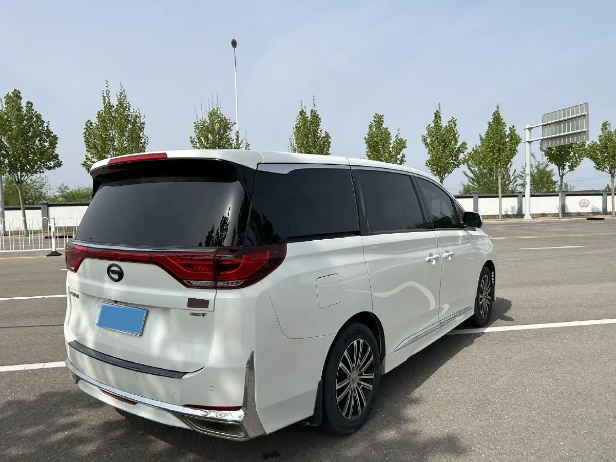 2021 GAC Trumpchi M8 2.0T 252HP L4 8AT,autocango,china used car exporter,china ev exporter,chinese used car exporter,chinese used ev exporter