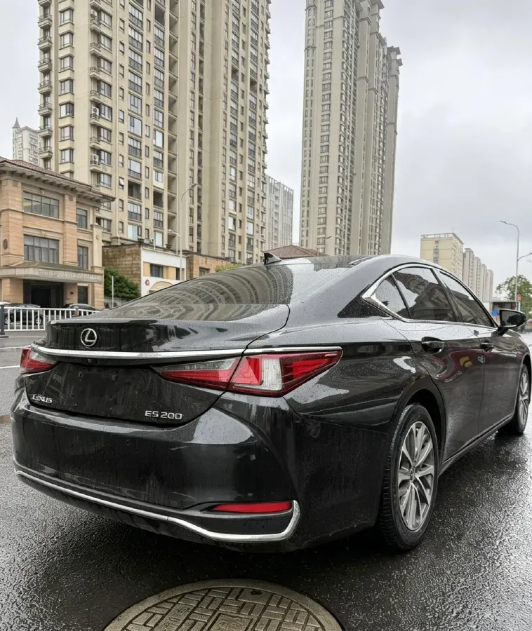 2021 Lexus ES 2.0L 173HP L4 CVT,autocango,china used car exporter,china ev exporter,chinese used car exporter,chinese used ev exporter