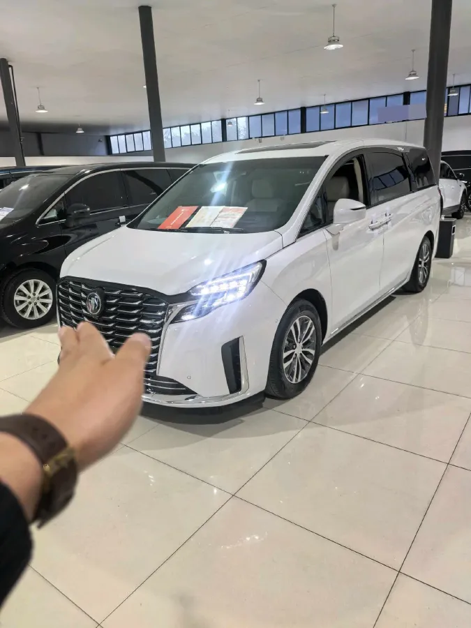 2023 Buick GL8 2.0T 237HP L4 9AT,autocango,china used car exporter,china ev exporter,chinese used car exporter,chinese used ev exporter