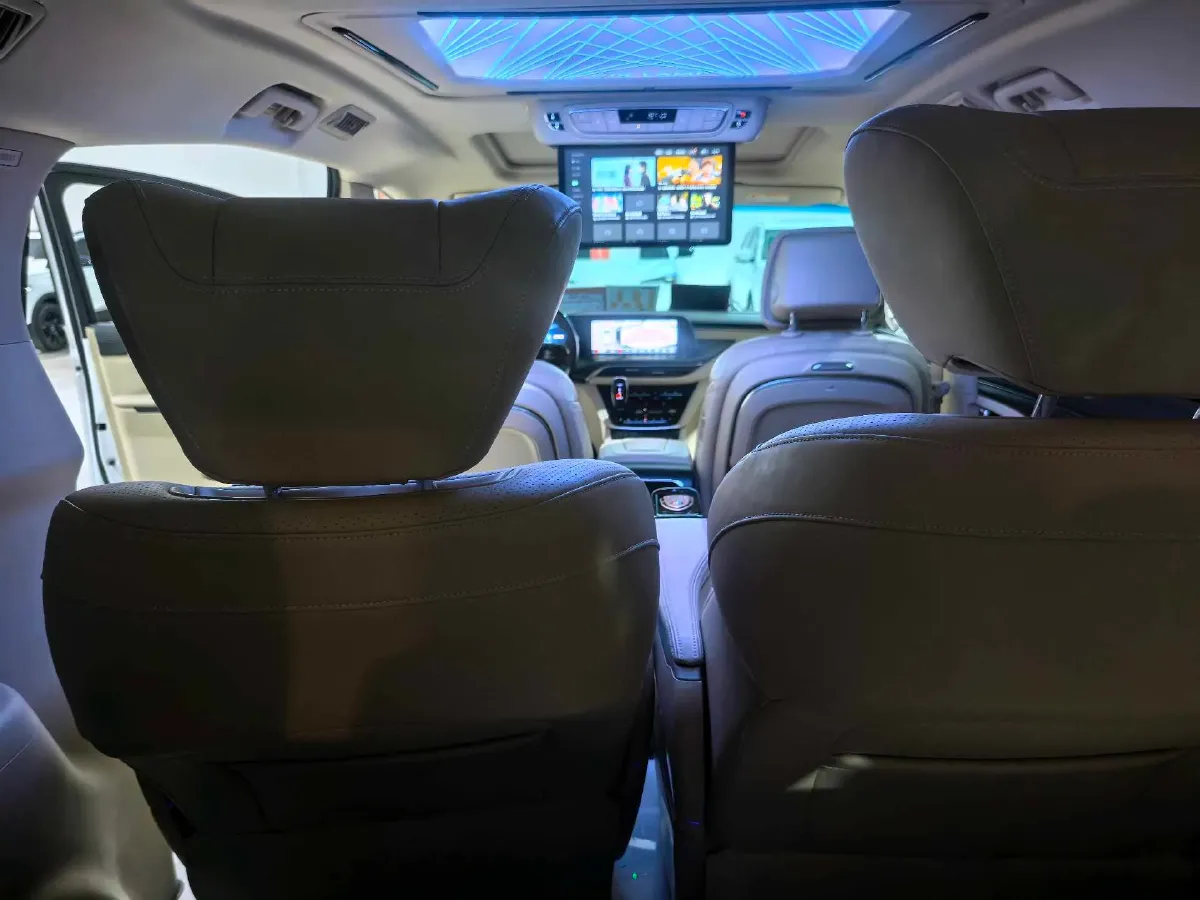 2023 Buick GL8 2.0T 237HP L4 9AT,autocango,china used car exporter,china ev exporter,chinese used car exporter,chinese used ev exporter