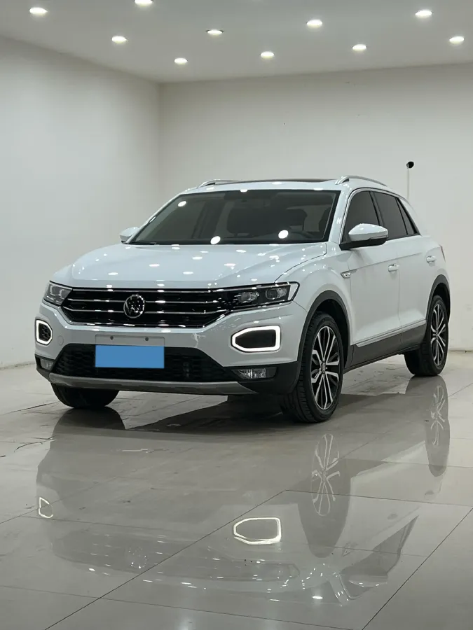 2021 Volkswagen T-Roc 1.4T 150HP L4 7DCT,autocango,china used car exporter,china ev exporter,chinese used car exporter,chinese used ev exporter