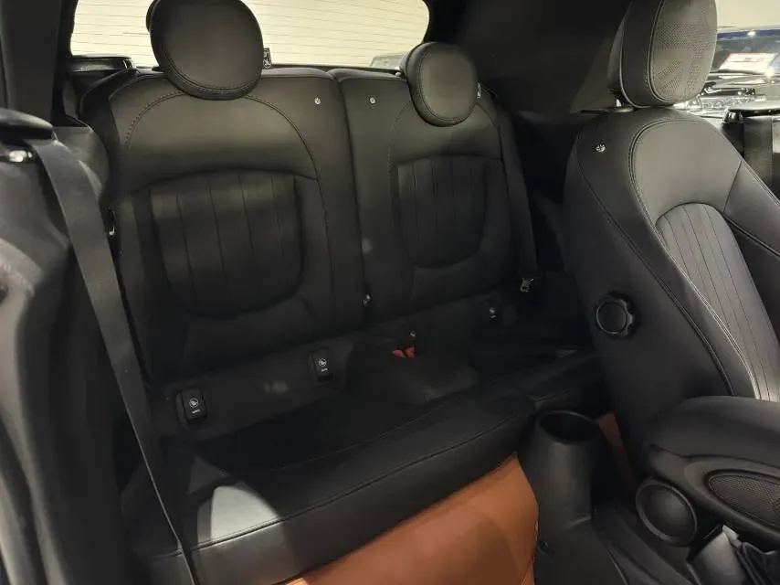 2023 MINI MINI 2.0T 192HP L4 7DCT,autocango,china used car exporter,china ev exporter,chinese used car exporter,chinese used ev exporter