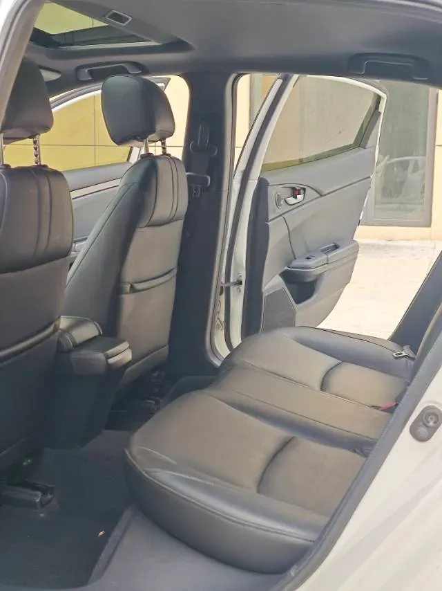 2021 Honda Civic 1.5T 177HP L4 CVT,autocango,china used car exporter,china ev exporter,chinese used car exporter,chinese used ev exporter