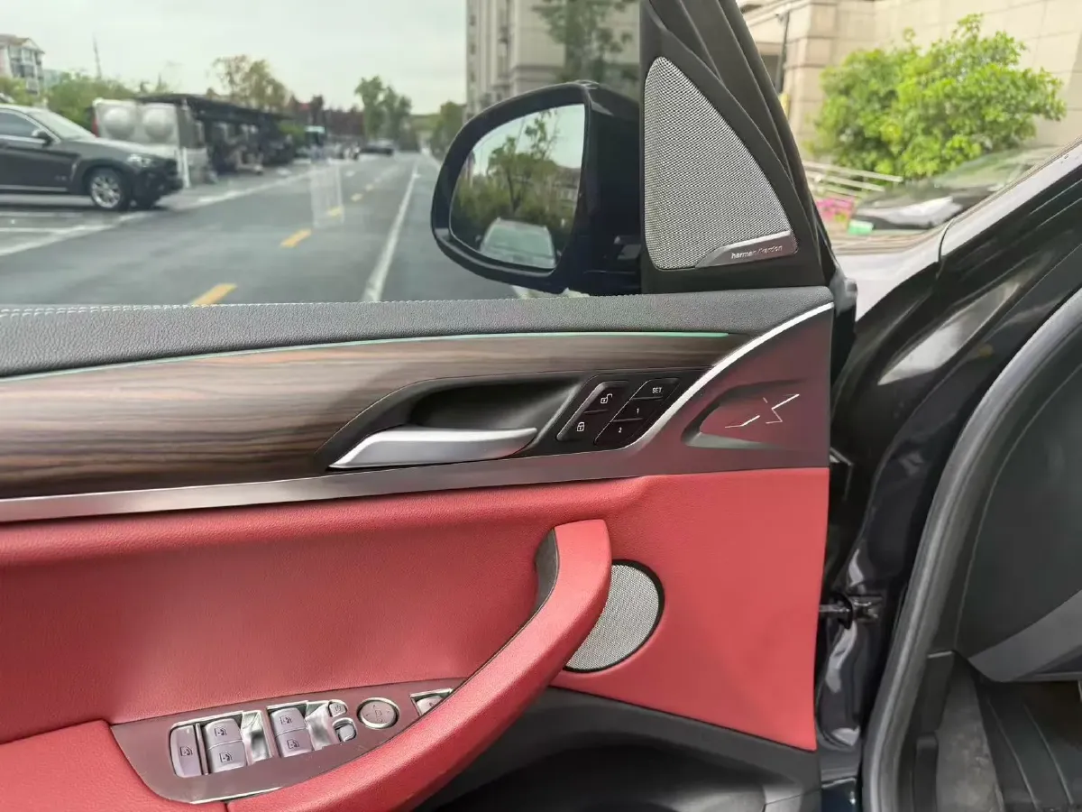 2023 BMW X3 2.0T 245HP L4 8AT,autocango,china used car exporter,china ev exporter,chinese used car exporter,chinese used ev exporter