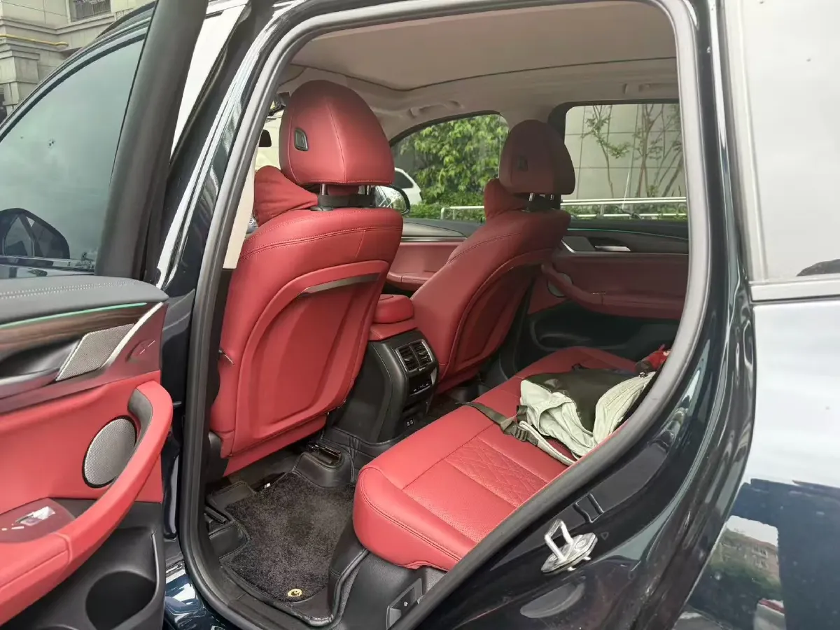 2023 BMW X3 2.0T 245HP L4 8AT,autocango,china used car exporter,china ev exporter,chinese used car exporter,chinese used ev exporter