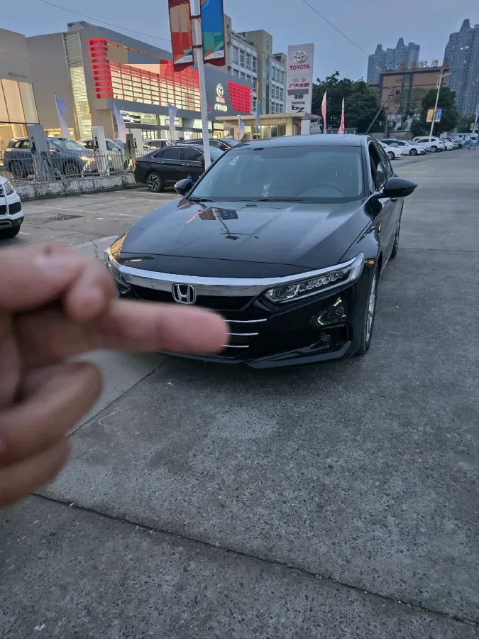 2022 Honda Accord 1.5T 194HP L4 CVT,autocango,china used car exporter,china ev exporter,chinese used car exporter,chinese used ev exporter