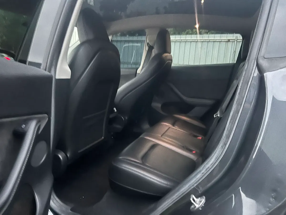 2022 Tesla Model Y BEV 60KWH,autocango,china used car exporter,china ev exporter,chinese used car exporter,chinese used ev exporter