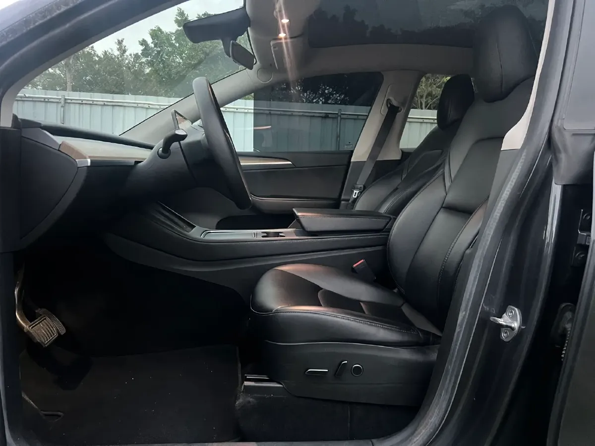 2022 Tesla Model Y BEV 60KWH,autocango,china used car exporter,china ev exporter,chinese used car exporter,chinese used ev exporter