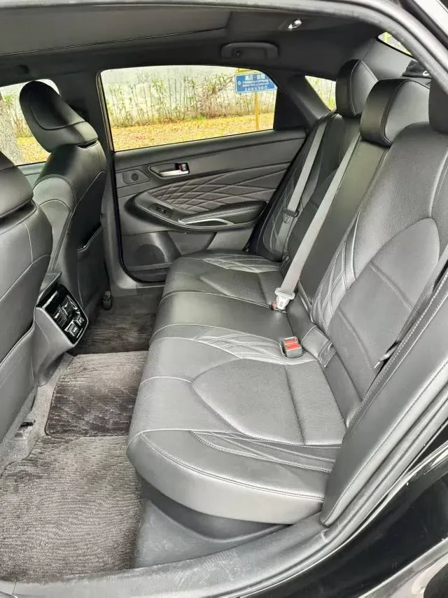 2019 Toyota Avalon 2.5L 178HP L4 E-CVT Hybrid,autocango,china used car exporter,china ev exporter,chinese used car exporter,chinese used ev exporter