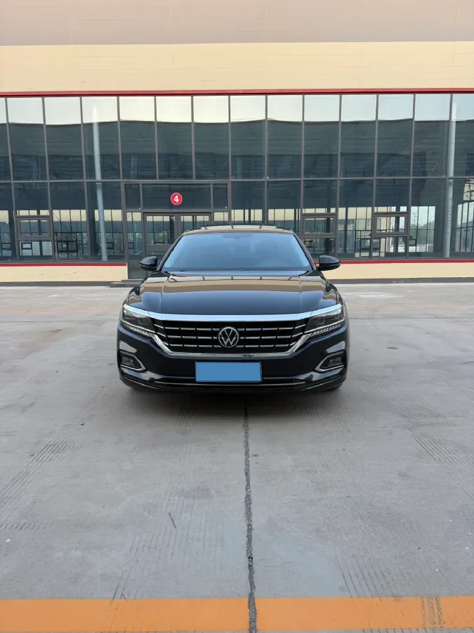 2020 Volkswagen Passat 2.0T 186HP L4 7DCT,autocango,china used car exporter,china ev exporter,chinese used car exporter,chinese used ev exporter