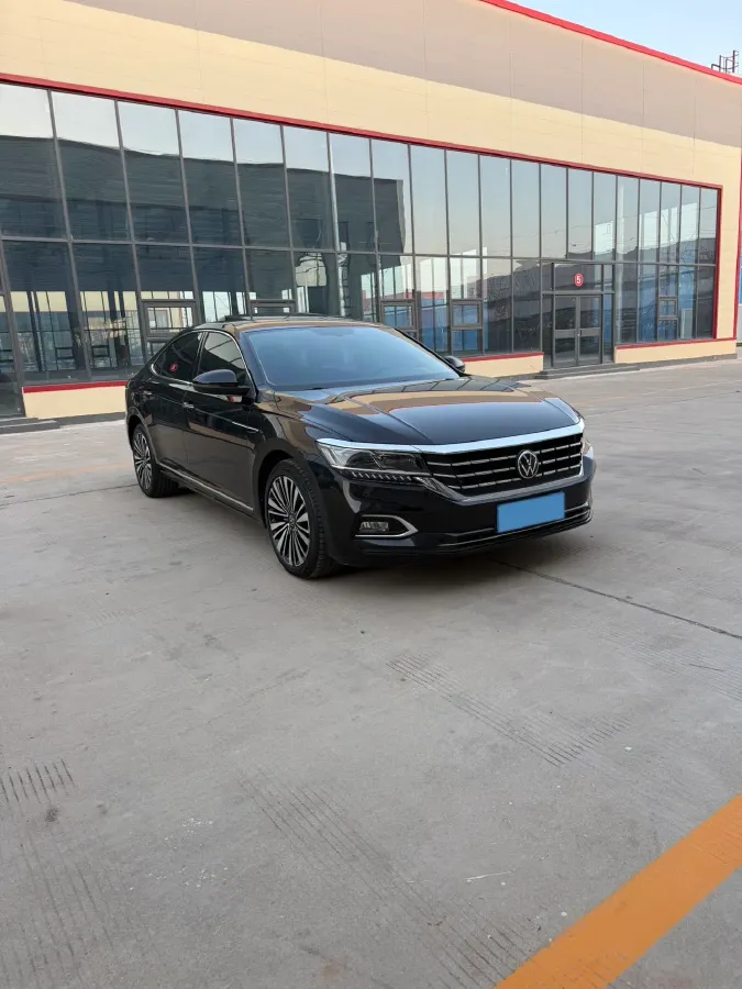2020 Volkswagen Passat 2.0T 186HP L4 7DCT,autocango,china used car exporter,china ev exporter,chinese used car exporter,chinese used ev exporter