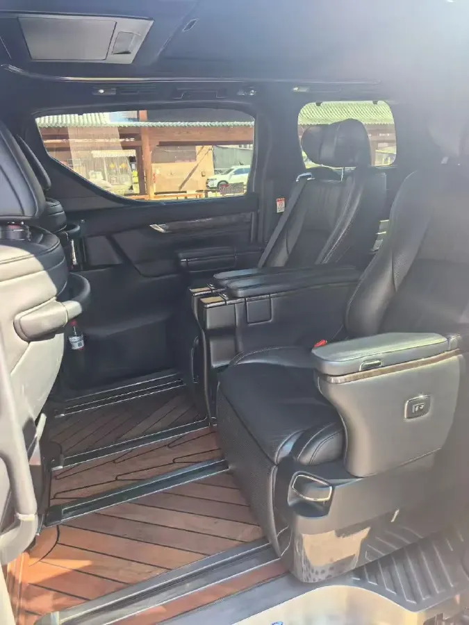 2018 Toyota Alphard 3.5L 301HP V6 8AT,autocango,china used car exporter,china ev exporter,chinese used car exporter,chinese used ev exporter