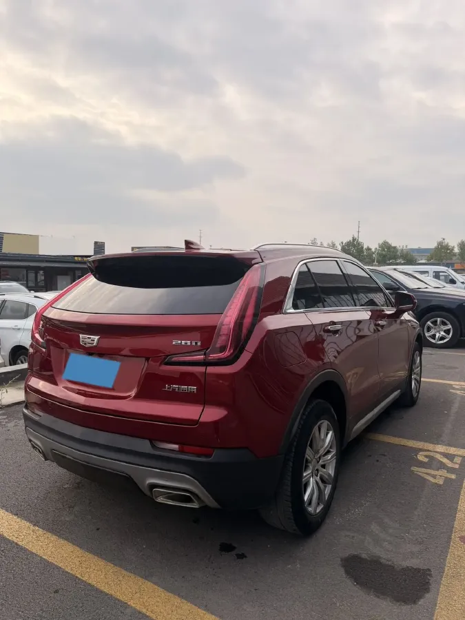 2021 Cadillac XT4 2.0T 237HP L4 9AT,autocango,china used car exporter,china ev exporter,chinese used car exporter,chinese used ev exporter