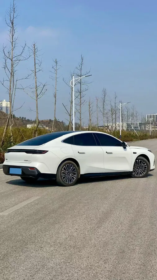 2025 Geely Galaxy Starshine 8 1.5L 112HP L4 1DHT PHEV,autocango,china used car exporter,china ev exporter,chinese used car exporter,chinese used ev exporter