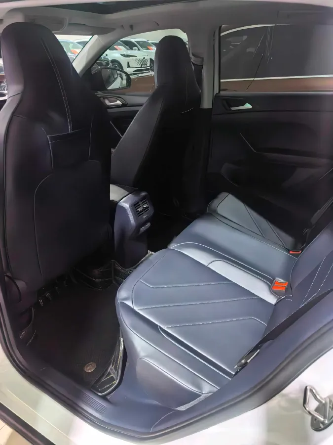 2025 Volkswagen Tharu 1.5T 160HP L4 7DCT,autocango,china used car exporter,china ev exporter,chinese used car exporter,chinese used ev exporter