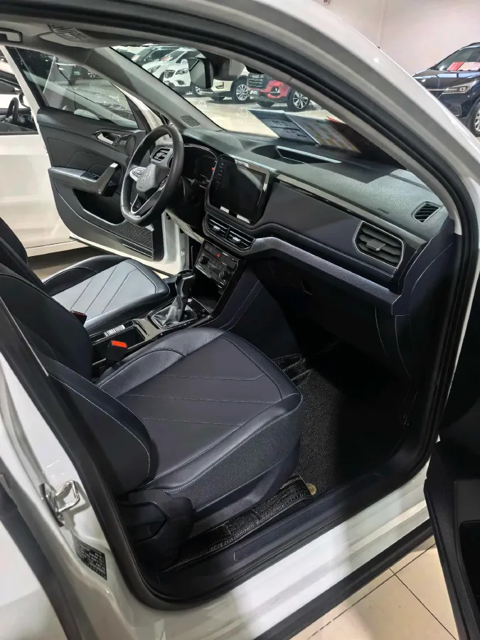 2025 Volkswagen Tharu 1.5T 160HP L4 7DCT,autocango,china used car exporter,china ev exporter,chinese used car exporter,chinese used ev exporter