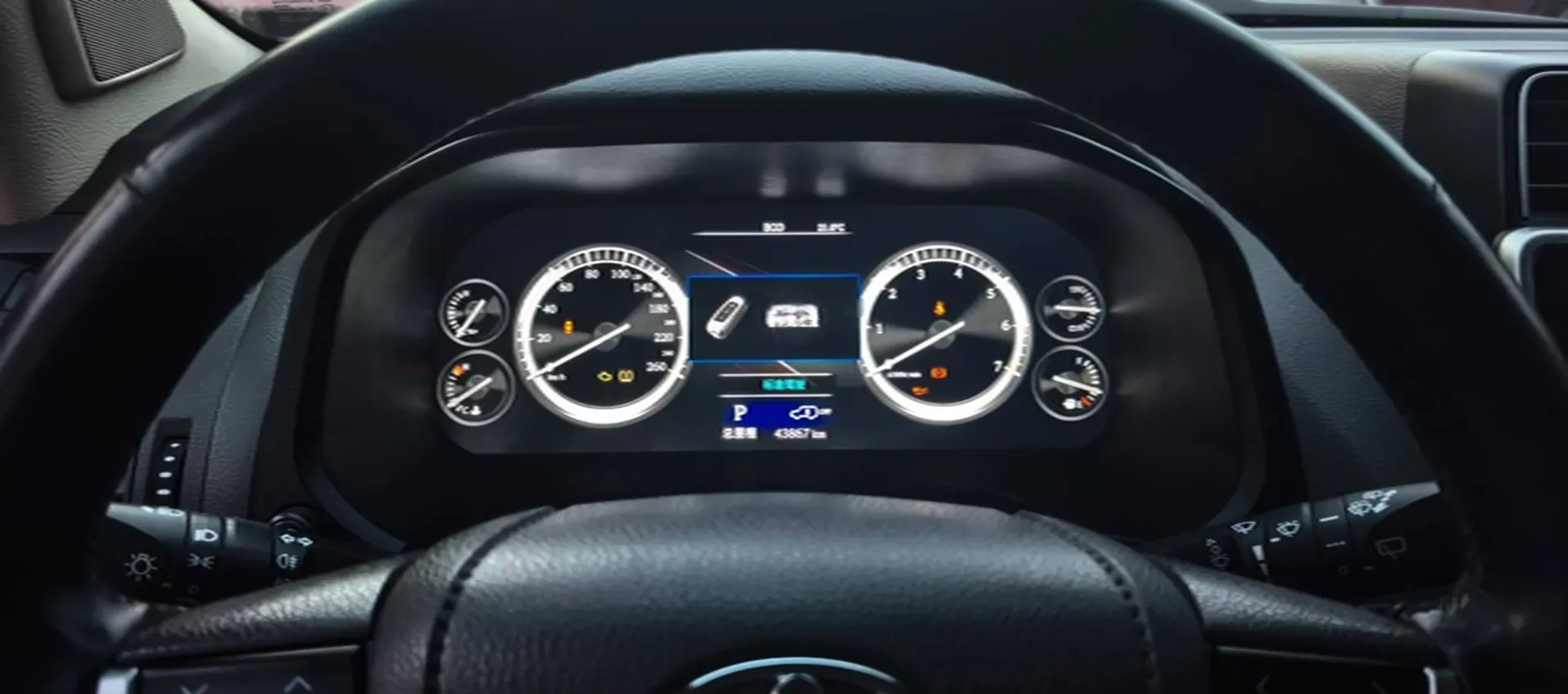 2019 Land Rover Range Rover Velar 2.0T 300HP L4 8AT,autocango,china used car exporter,china ev exporter,chinese used car exporter,chinese used ev exporter