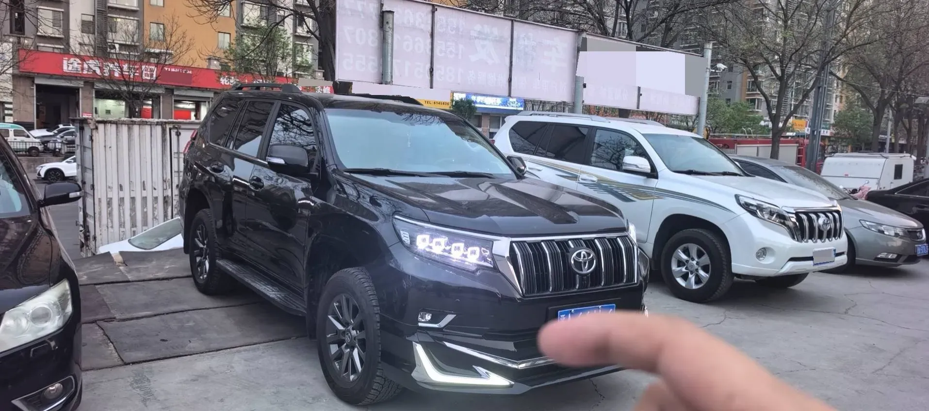 2019 Land Rover Range Rover Velar 2.0T 300HP L4 8AT,autocango,china used car exporter,china ev exporter,chinese used car exporter,chinese used ev exporter