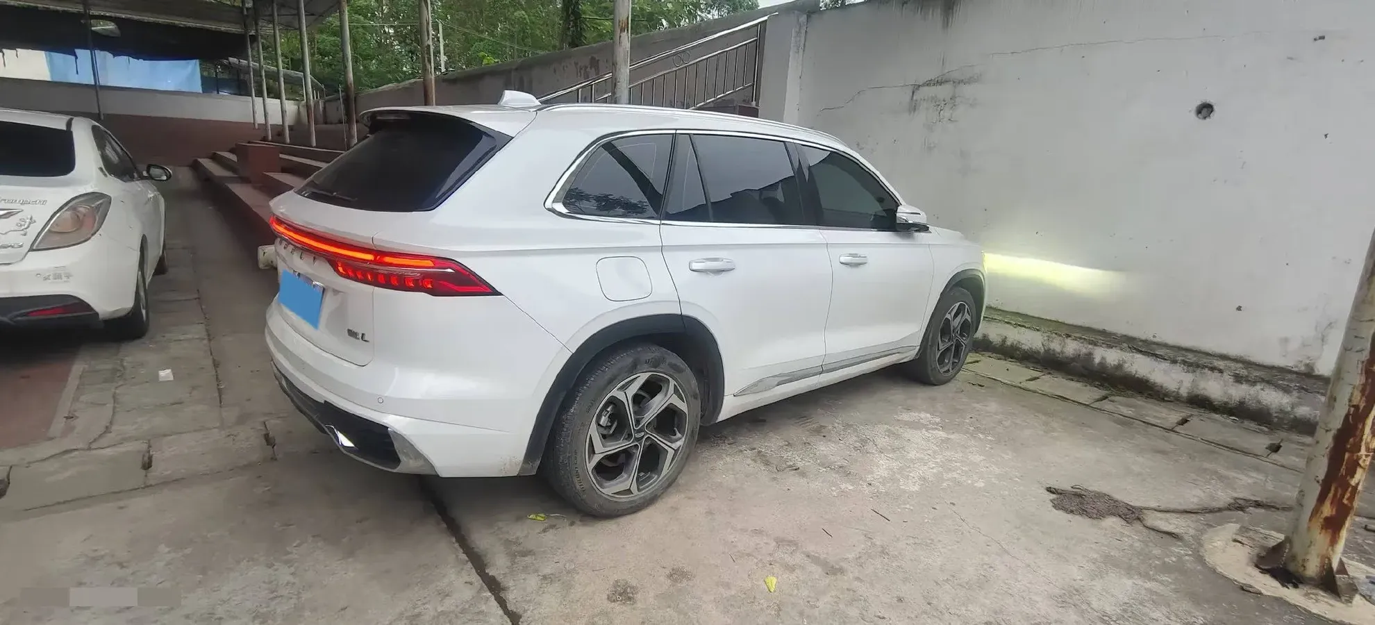 2021 Geely Monjaro 2.0T 218HP L4 7DCT,autocango,china used car exporter,china ev exporter,chinese used car exporter,chinese used ev exporter