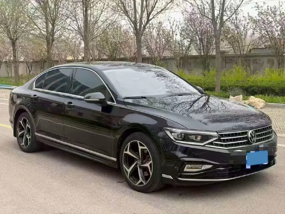 2023 Volkswagen Magotan 2.0T 186HP L4 7DCT,autocango,china used car exporter,china ev exporter,chinese used car exporter,chinese used ev exporter