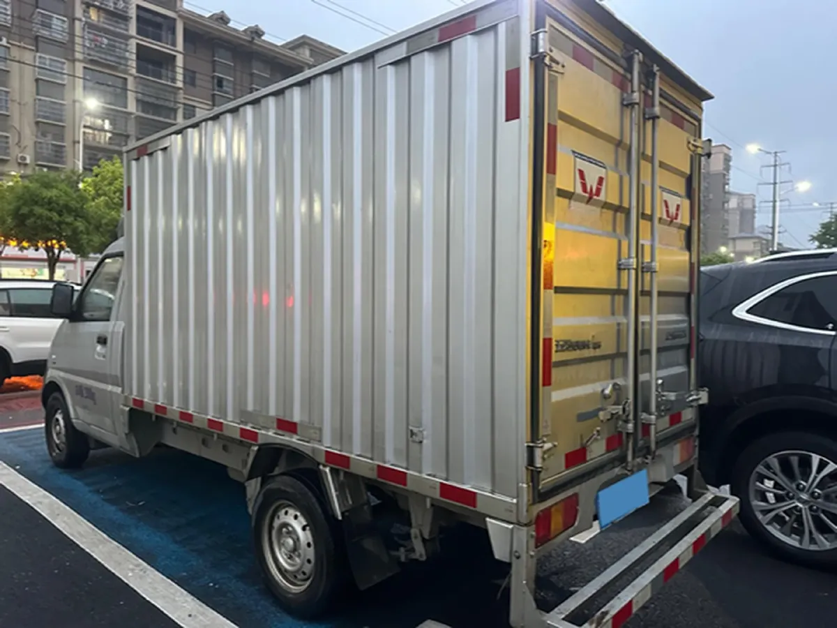 2023 WuLing RongGuang New Truck 2.0L 136HP L4 5MT,autocango,china used car exporter,china ev exporter,chinese used car exporter,chinese used ev exporter