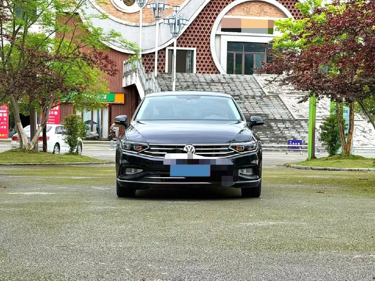 2020 Volkswagen Magotan 2.0T 186HP L4 7DCT,autocango,china used car exporter,china ev exporter,chinese used car exporter,chinese used ev exporter