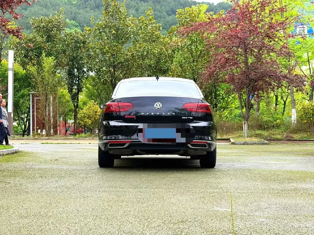 2020 Volkswagen Magotan 2.0T 186HP L4 7DCT,autocango,china used car exporter,china ev exporter,chinese used car exporter,chinese used ev exporter