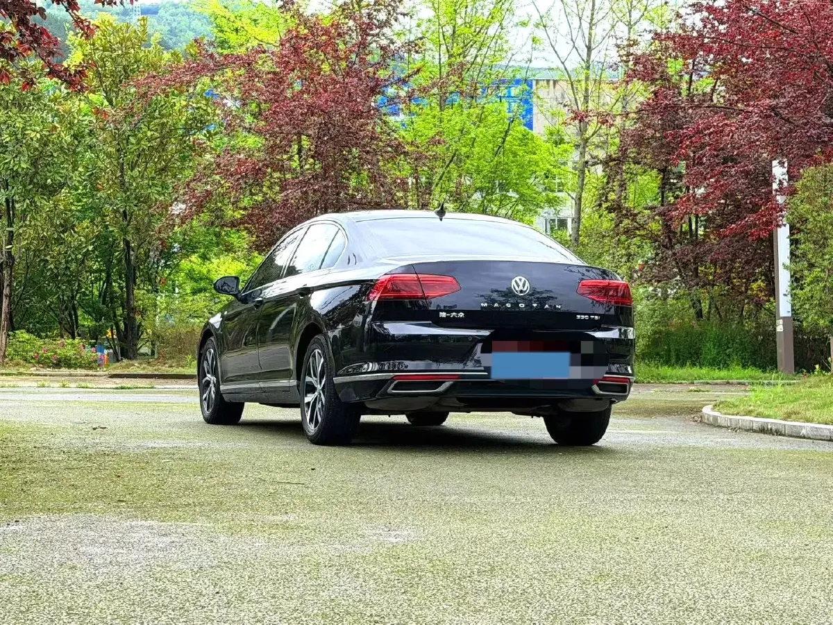 2020 Volkswagen Magotan 2.0T 186HP L4 7DCT,autocango,china used car exporter,china ev exporter,chinese used car exporter,chinese used ev exporter