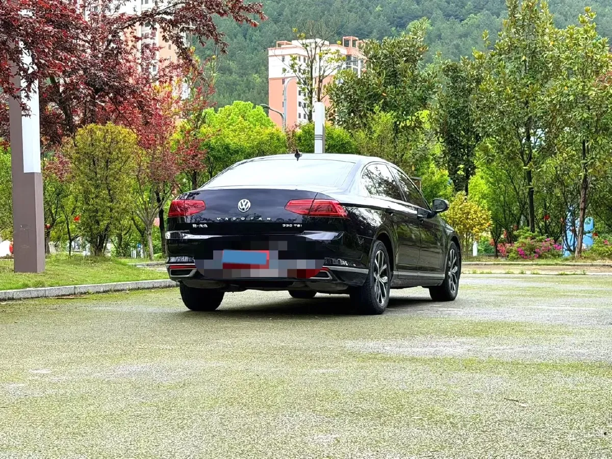 2020 Volkswagen Magotan 2.0T 186HP L4 7DCT,autocango,china used car exporter,china ev exporter,chinese used car exporter,chinese used ev exporter