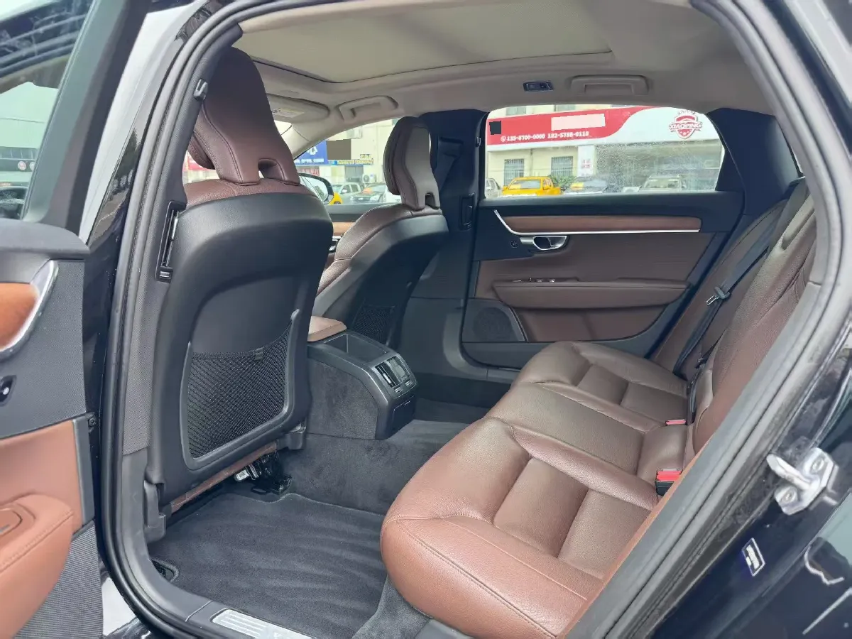 2020 Volvo S90 2.0T 254HP L4 8AT,autocango,china used car exporter,china ev exporter,chinese used car exporter,chinese used ev exporter